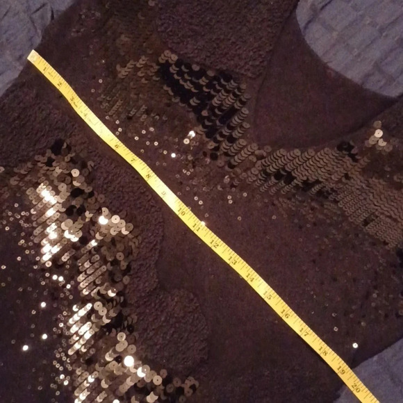 🌹Vneck sequence top - Picture 8 of 12